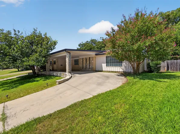 4509 Starlight Dr, Fort Worth, TX 76117