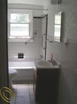 3rd image of 85 Leroy Ave