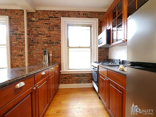 Rented by (Legacy) NY Quality Living Uptown | media 25