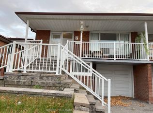 7 Sepia Dr, Toronto, ON M2J 4E9