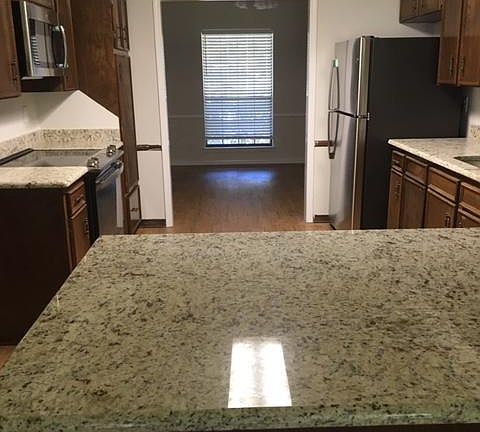 3rd image of 9916 Beaver Creek Dr