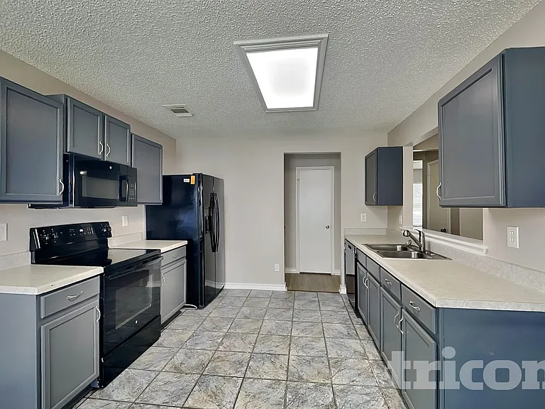 8030 Falcon Meadow Dr — Photo 7