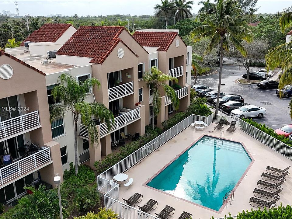 1st image of 2711 Ocean Club Blvd APT 307