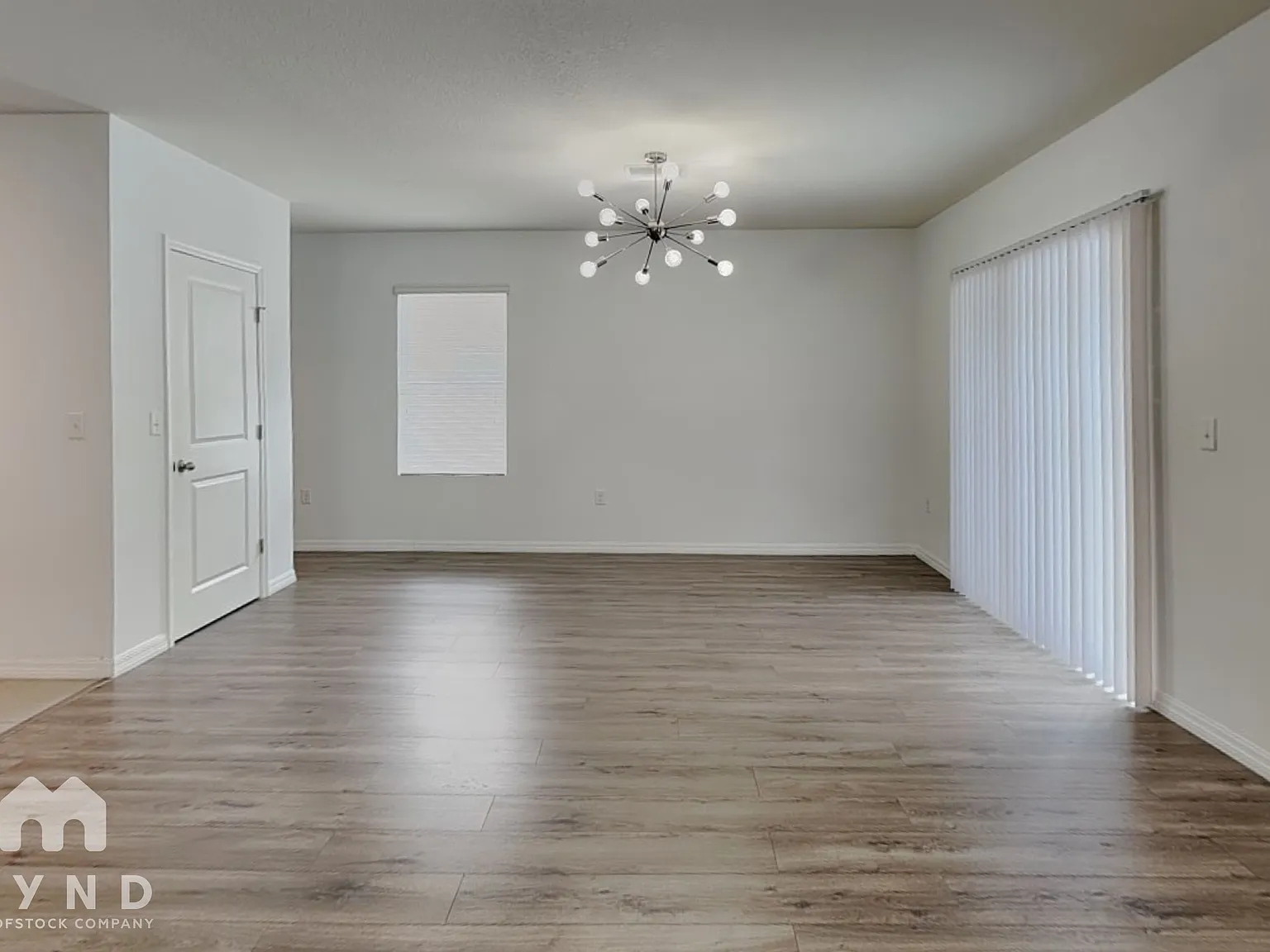 4 bed, 3.0 bath, 2328 sqft, $2,475 — Photo 4