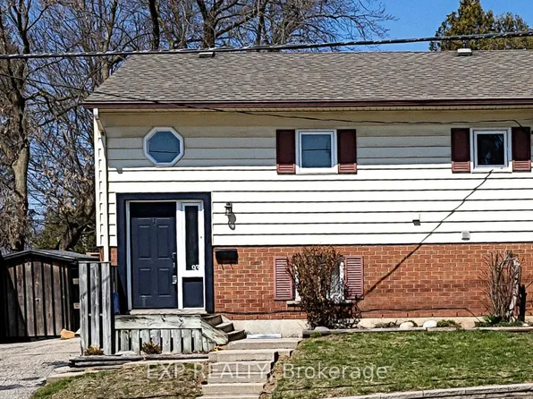 93 King St E, Ingersoll, ON N5C 1G6