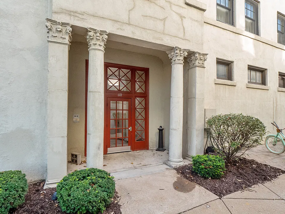 601 Westgate Ave #D