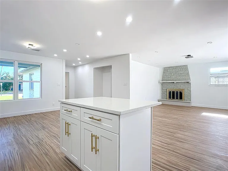 1428 Margina Ave — Photo 7