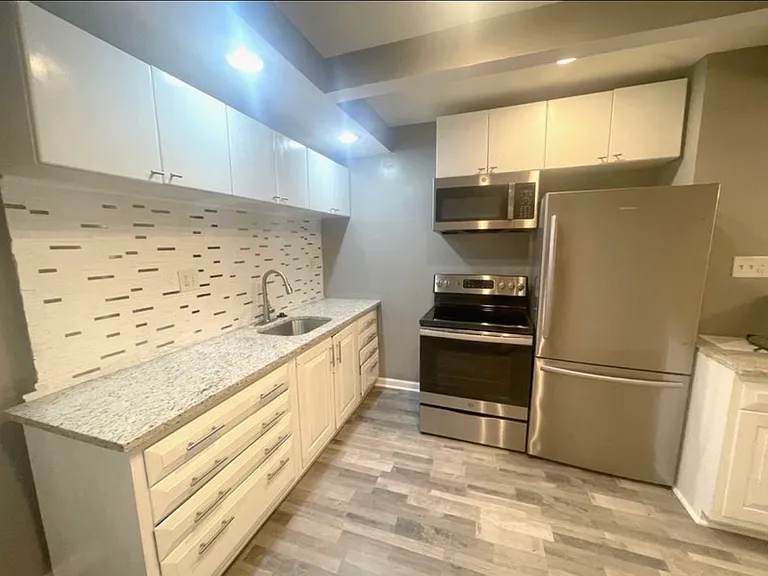 1114 Washington Blvd — Photo 9