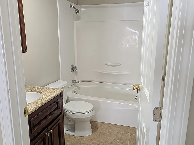 34 Central St #6 — Photo 2