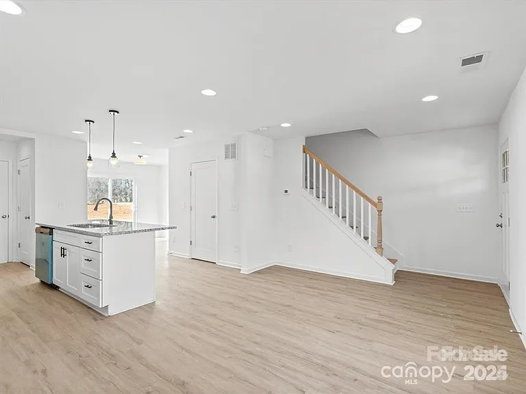 3799 Herman Sipe Rd — Photo 9