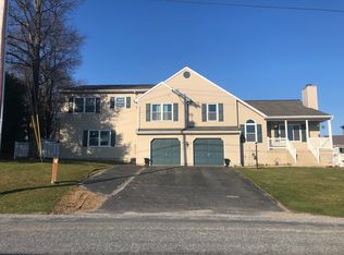 966 Trinity Rd, Felton, PA 17322