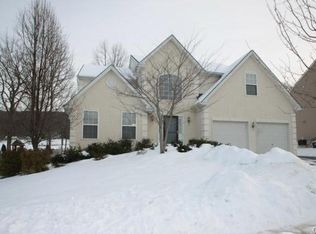 7024 Hearth Ln, Macungie, PA 18062