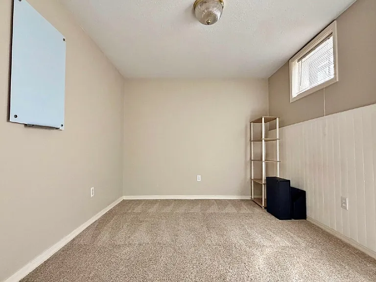6764 Hillridge Pl — Photo 32