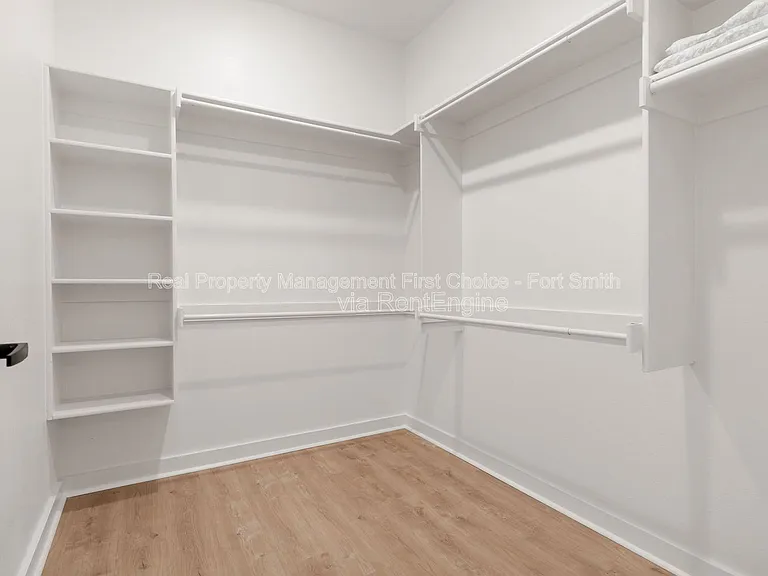 8724 Cantera Dr #B — Photo 17