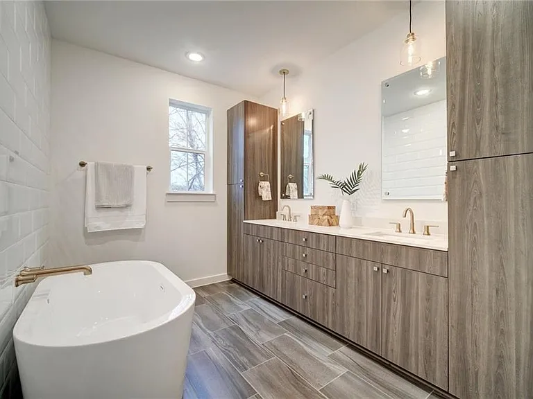 2624 Metcalfe Rd #14 — Photo 17