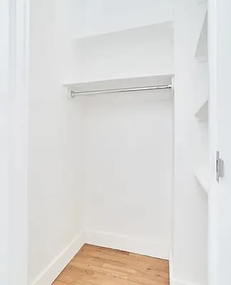 Rented by Mossanen Group | media 13