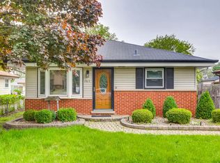 285 Ash Ave, Wood Dale, IL 60191