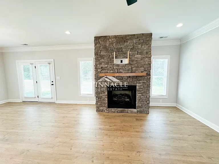 1164 Stoney Ridge Blvd — Photo 9