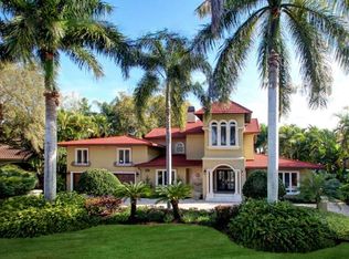 925 Brightwaters Blvd NE, Saint Petersburg, FL 33704