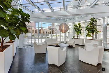 Rented by R New York