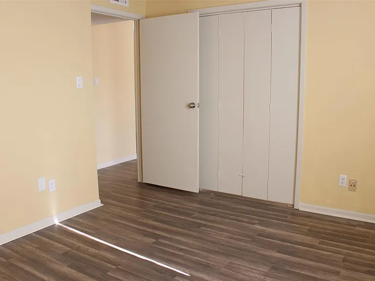 3919 Fairmont Pkwy #200 — Photo 23
