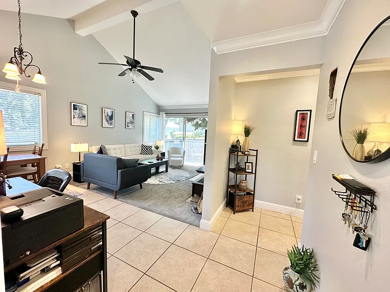 338 Blanchard Ln — Photo 6