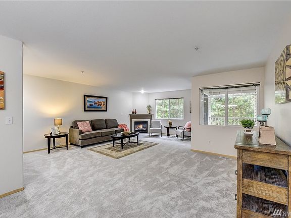 4th image of 15414 35th Ave W Unit 64