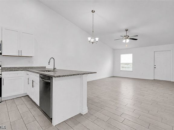 5th image of 4753/4755 27th St SW #4755