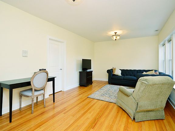 4th image of 1226 Elmwood Ave #1