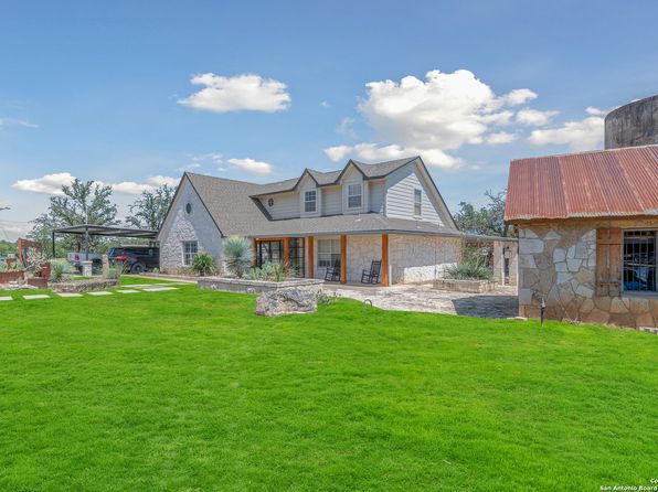 6 US HIGHWAY 87, Comfort, TX 78013