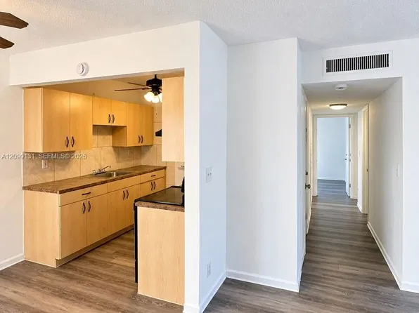 401 SW 13th Pl APT 724, Deerfield Beach, FL 33441