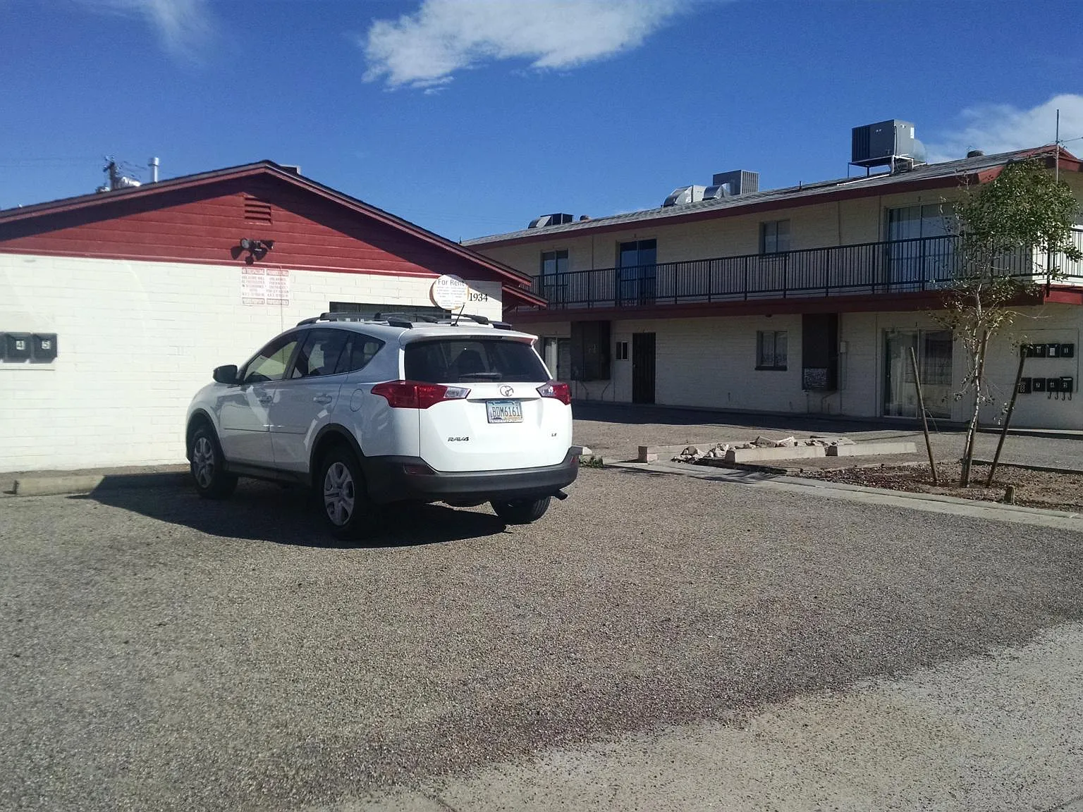 1 bed, 350 sqft, $750 — Photo 2