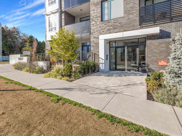 13623 81a Ave #313, Surrey, BC V3W 3E2