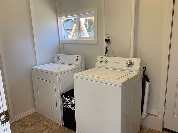 5th image of 2806 E 26th St
