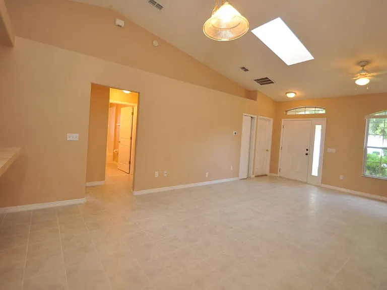69 Rose Dr #B — Photo 8