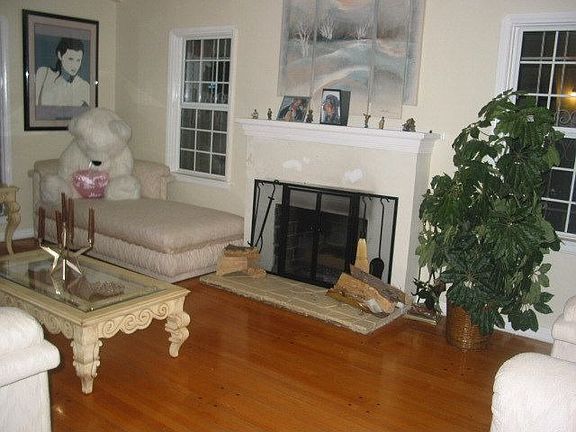 living room facing sw