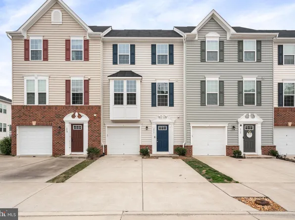 211 Landing Dr, Fredericksburg, VA 22405
