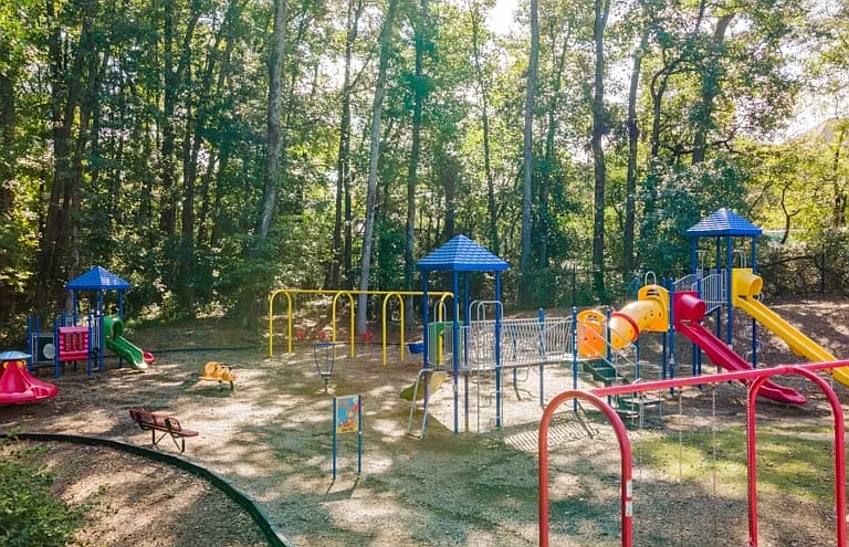 Bradley Park — Photo 24