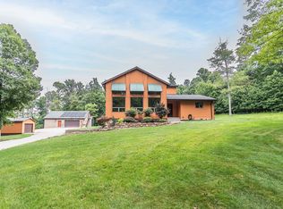 145 Windwoods Dr, Hopwood, PA 15445
