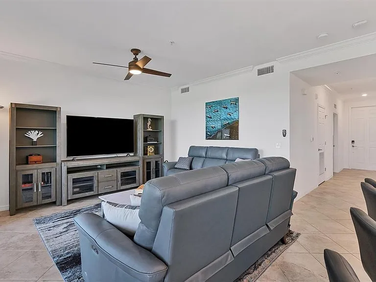 14071 Heritage Landing Blvd #326 — Photo 4