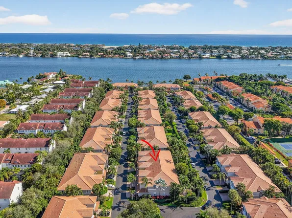 163 Las Brisas Circle, Hypoluxo, FL 33462