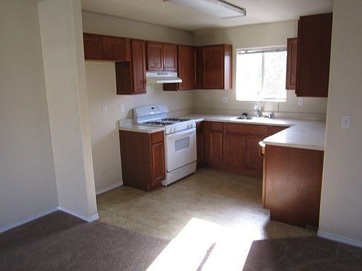 2nd image of 521 W Ocean Ave APT C