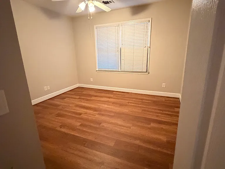 665 Sentry Ridge Xing — Photo 11