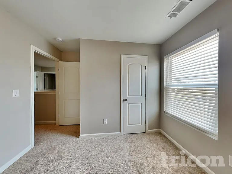 542 Springtime Ln — Photo 19