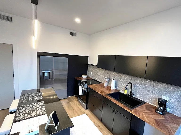 1515 N Pennsylvania St #D — Photo 5