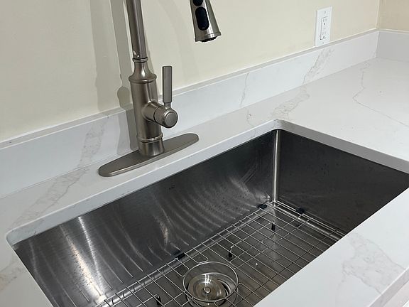 New stainless steel sink