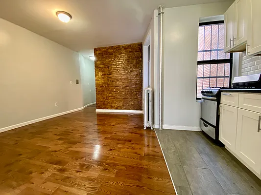 Rented by Compass | media 9