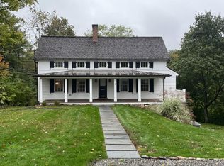 37 W Oak St, Basking Ridge, NJ 07920