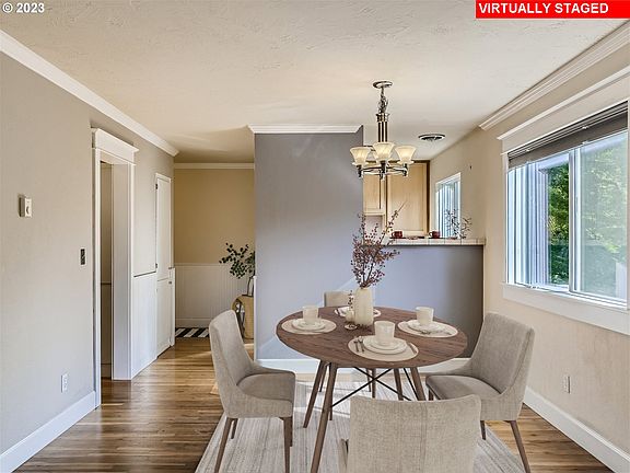 3rd image of 9333 N Lombard St APT 17