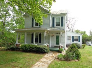 1046 Iron Ridge Ln, Lynchburg, VA 24501